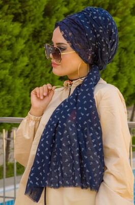 Aişe Tesettür - Lacivert Çiçekli Koton Bandana Şal - 50100